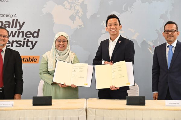 MoU UiTM dan Mobilus